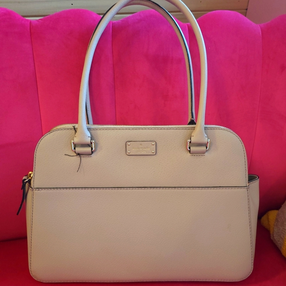 Authentic Kate Spade ♠️